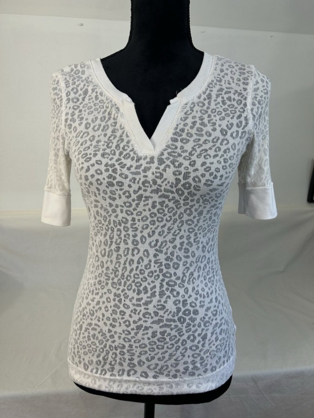Wishful Park Sheer Lace Leopard Y2K Women’s Sz L White Top Short Sleeve Coquette